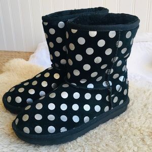 girls sz 3 Uggs polka dot black Uggs